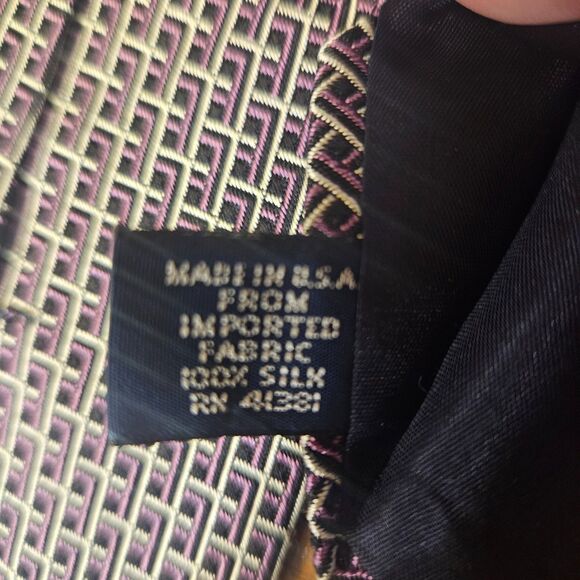 Polo Ralph Lauren Silk Textured Geometric Necktie 4" Purple - Picture 3 of 6